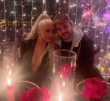 Fausto Xavier Aguilera daughter Christina Aguilera with her fiance Matthew Rutler.